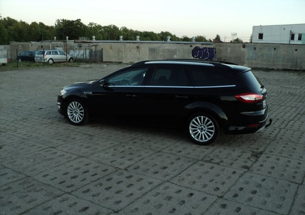 Ford Mondeo cena 27900 przebieg: 263000, rok produkcji 2012 z Tczew małe 79